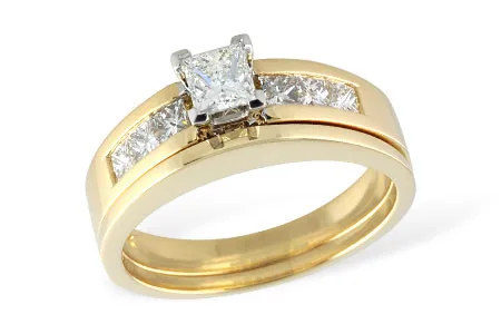 Diamond Prin Wedding Set in yellow gold