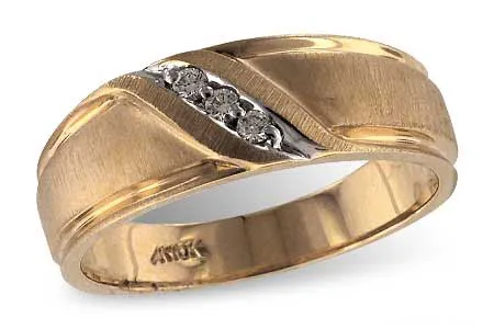 Men's Diamond Wedding Band in yellow gold