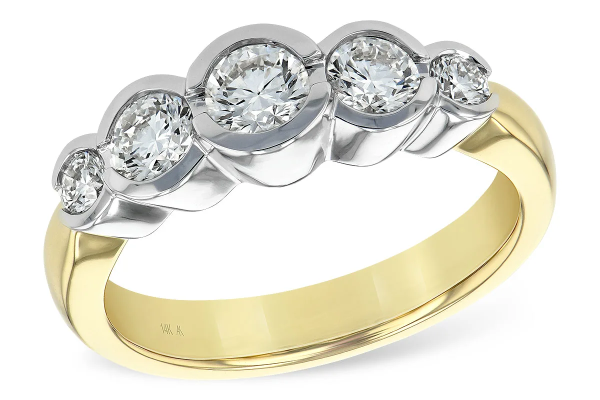 Diamond Wedding Band in yellow gold