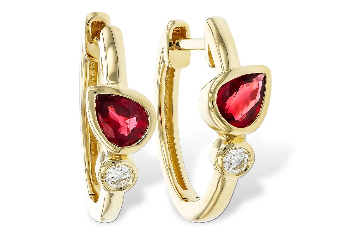 Ruby Earrings in yellow gold