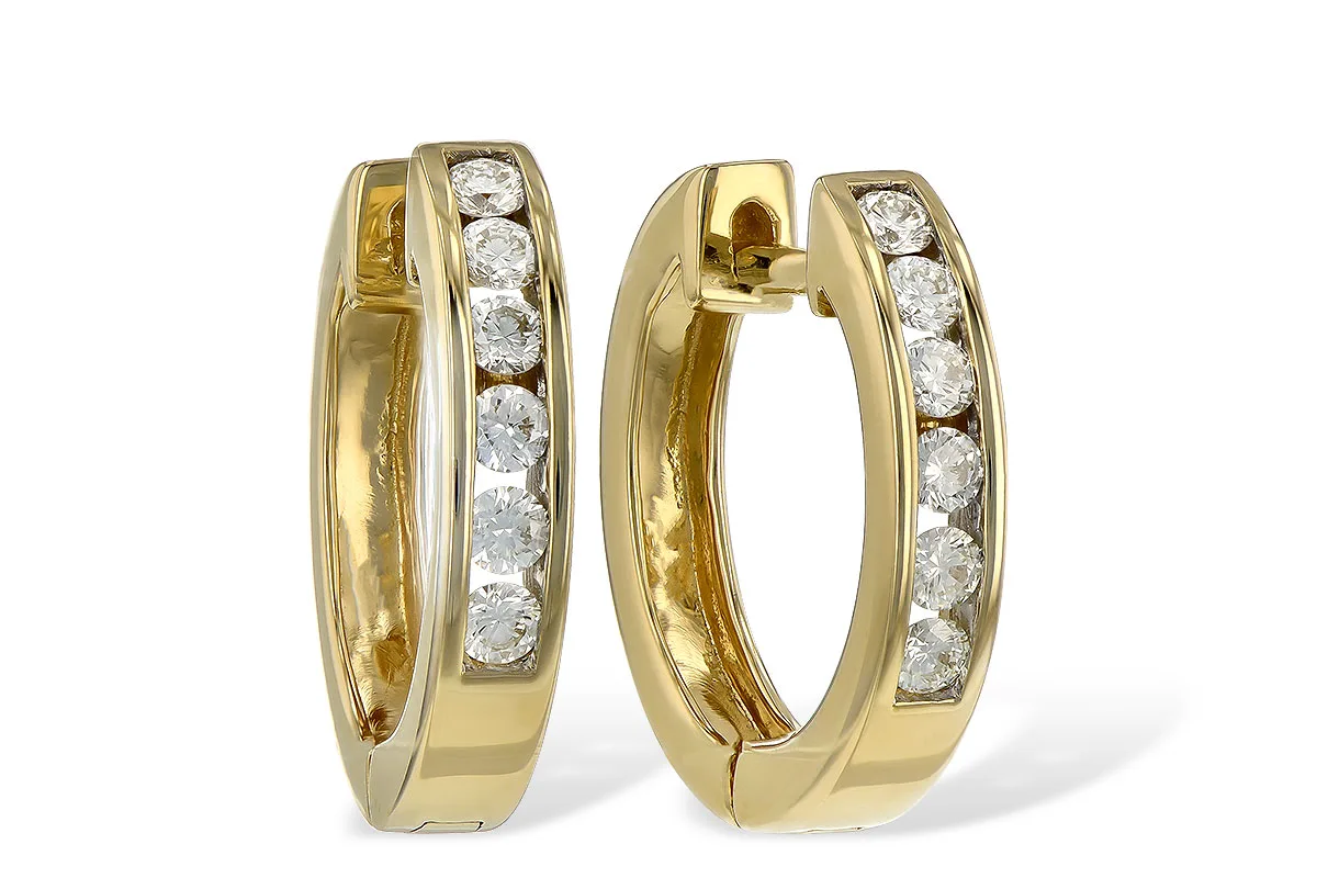 Diamond Earrings in yellow gold