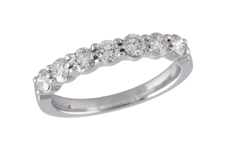 Diamond Band in platinum