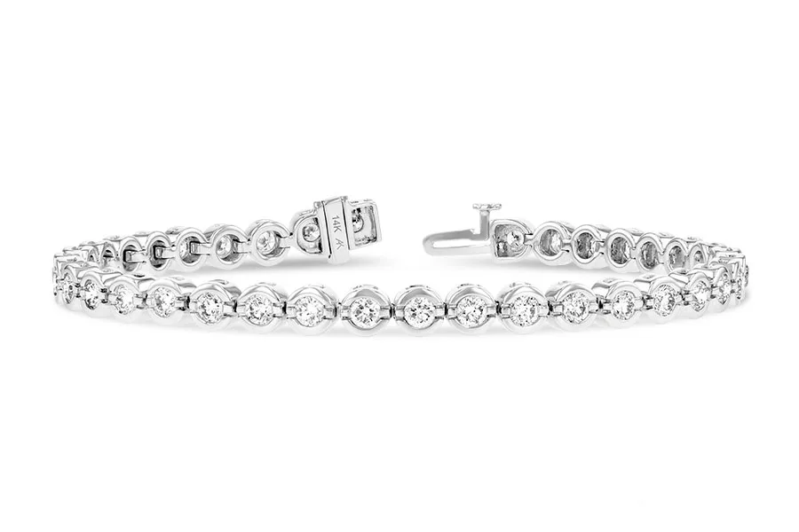 Diamond Bracelet in white gold