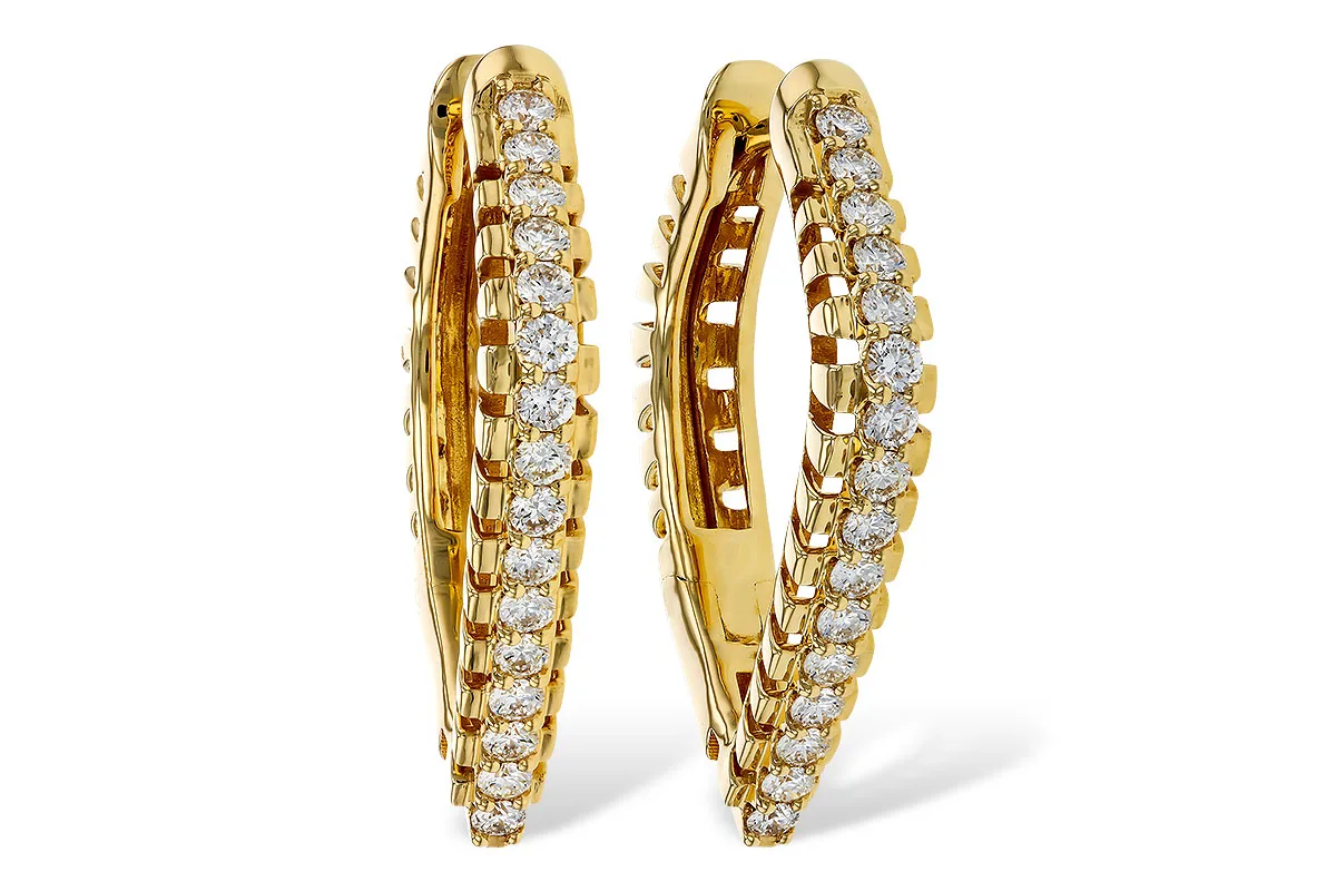Diamond Earrings in yellow gold