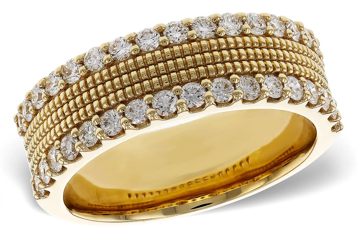 Diamond Wedding Band in yellow gold