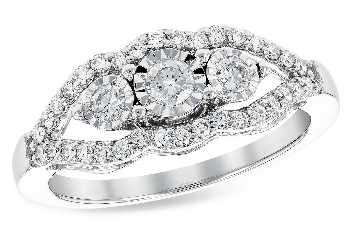 Diamond Ring in white gold