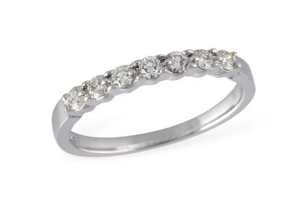 Diamond Band in platinum