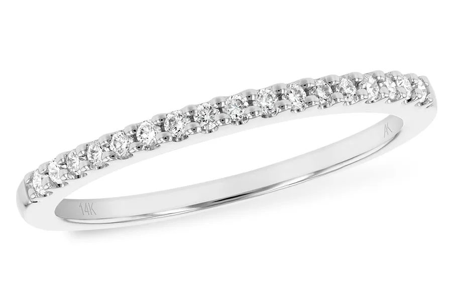 Diamond Wedding Band in white gold