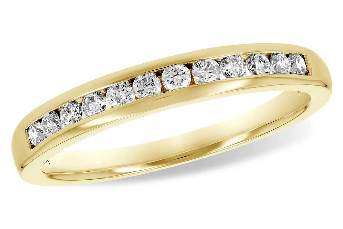 Diamond Wedding Band in yellow gold