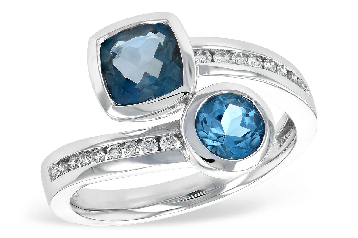 Blue Topaz Ring in white gold
