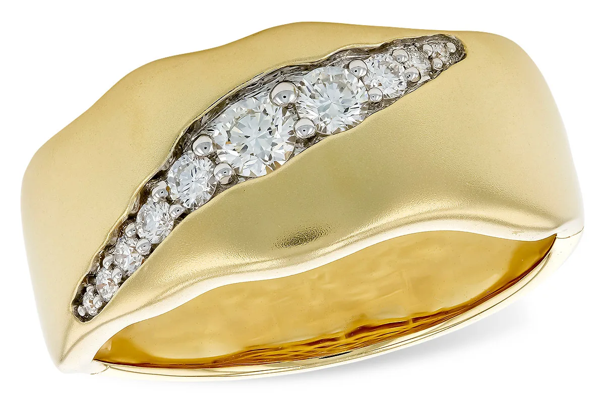 Men's Diamond Wedding Band in yellow gold