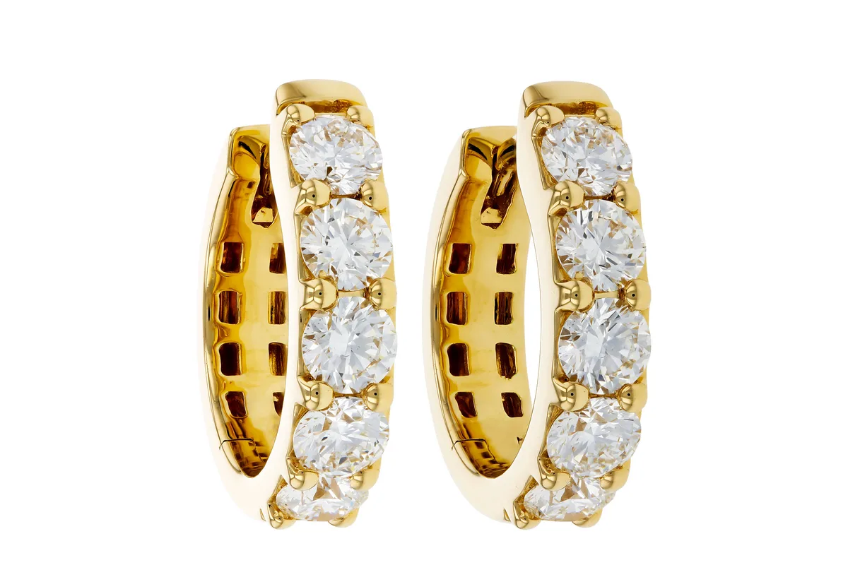 Diamond Earrings in yellow gold
