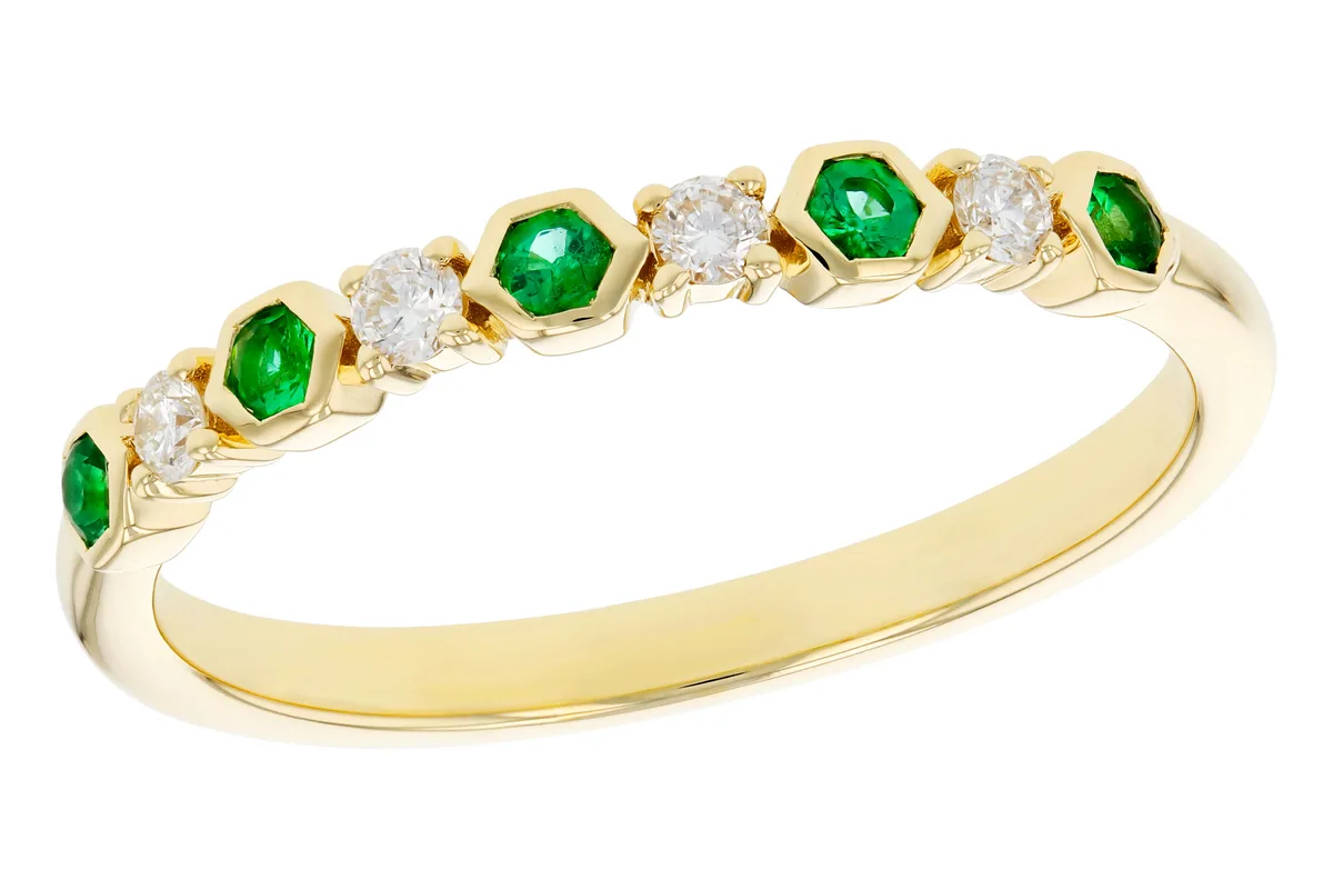 Emerald Wedding Band in yellow gold