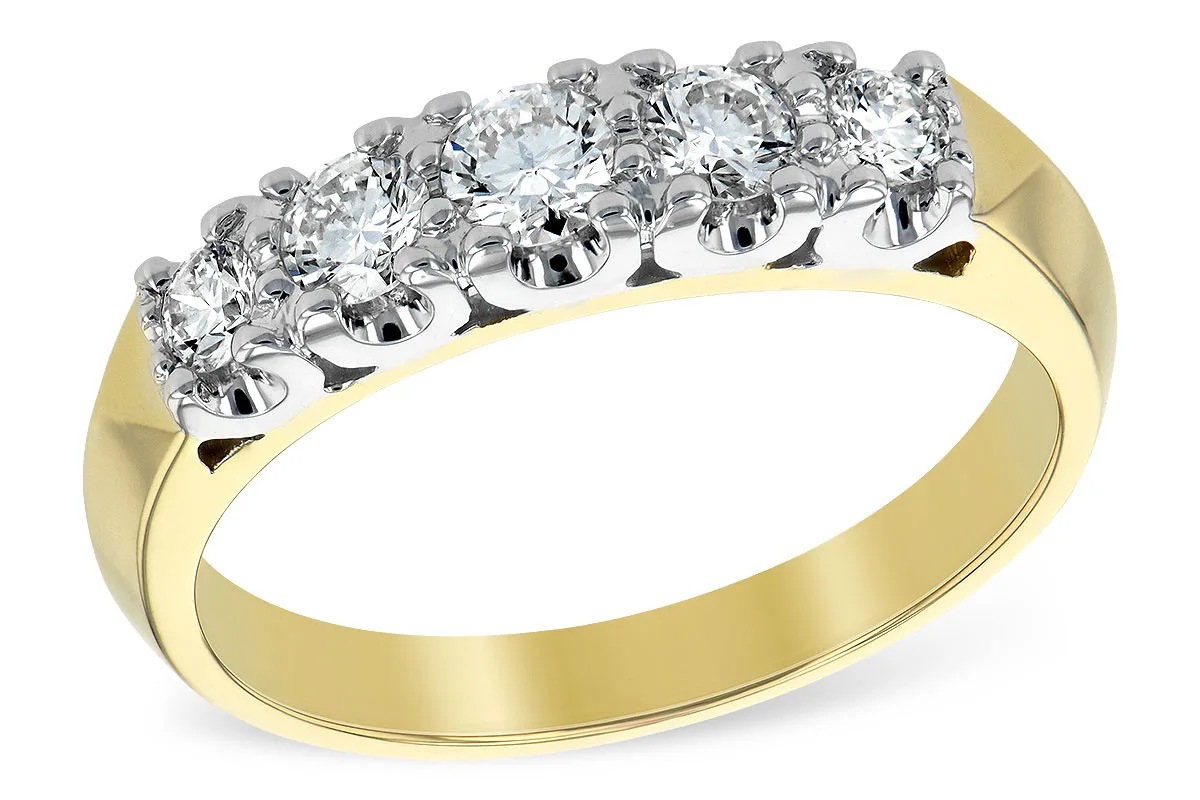 Diamond Wedding Band in yellow gold