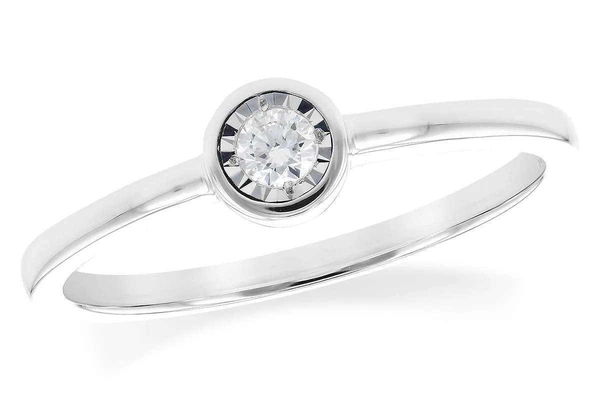 Diamond Ring in white gold