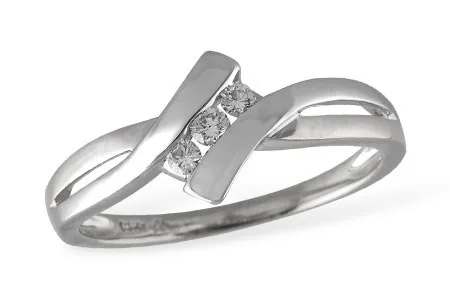 Diamond Ring in white gold