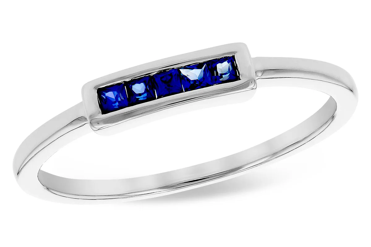 Sapphire Ring in white gold