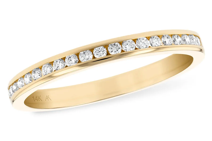 Diamond Wedding Band in yellow gold