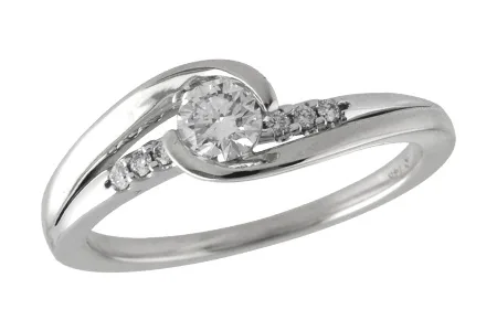 Diamond Engagement Ring in white gold