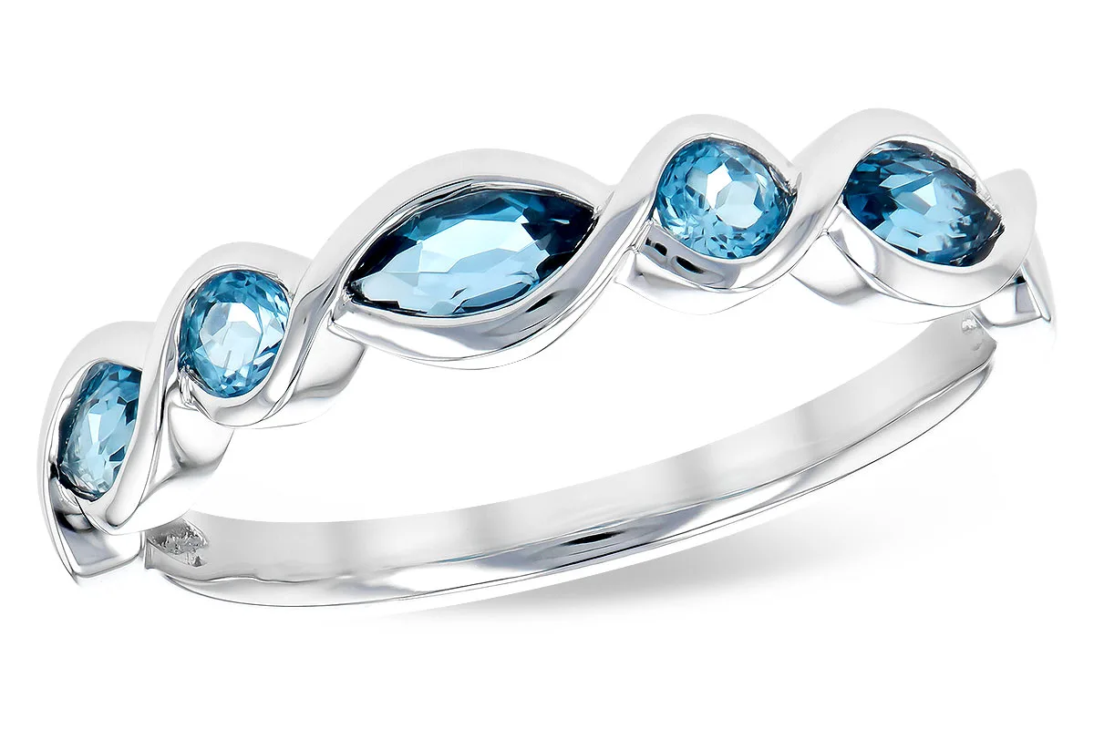 Blue Topaz Ring in white gold