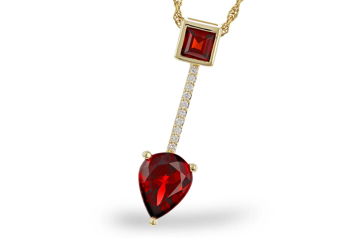 Garnet Necklace in yellow gold
