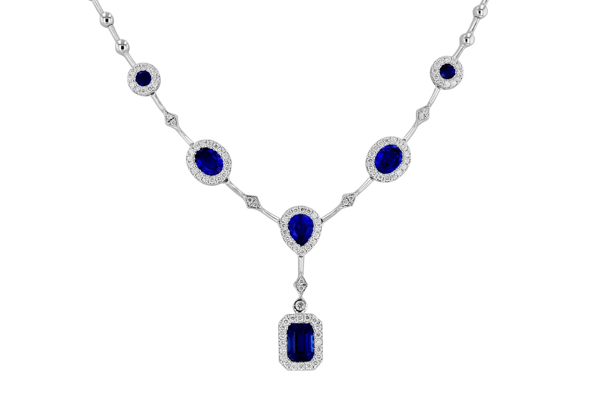 Sapphire Necklace in white gold