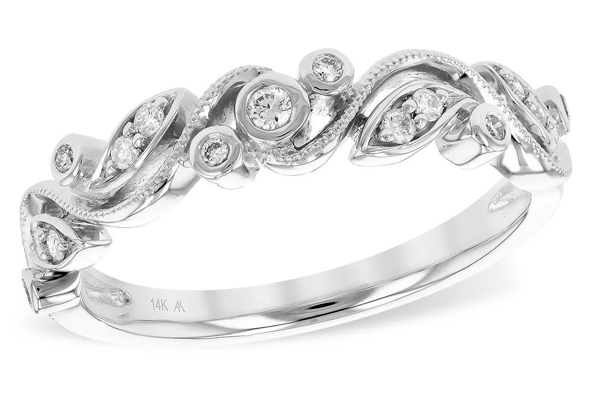 Diamond Wedding Band in white gold